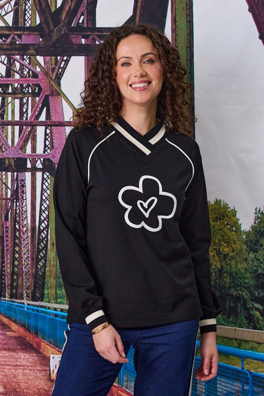 Black Daisy Sweatshirt