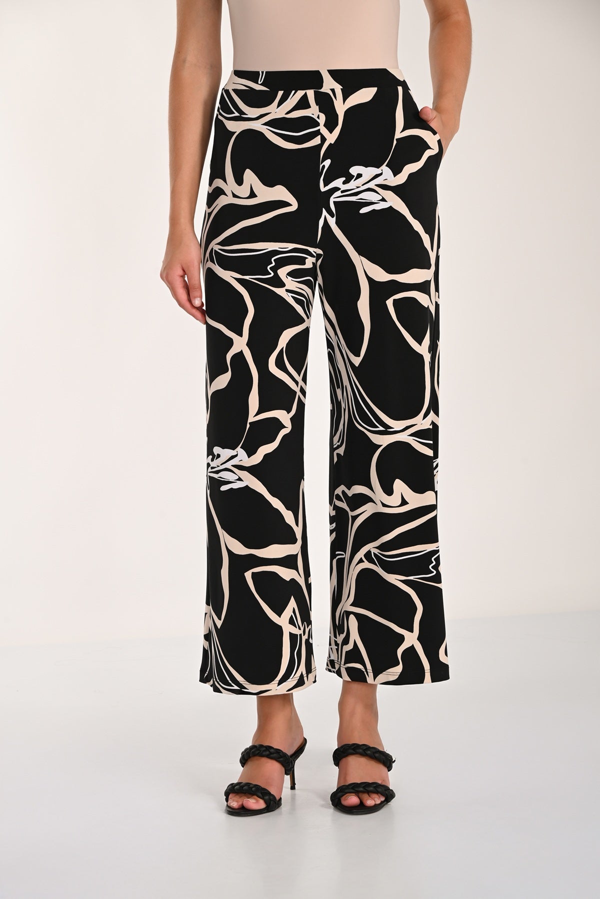 Floral High-waisted Trousers