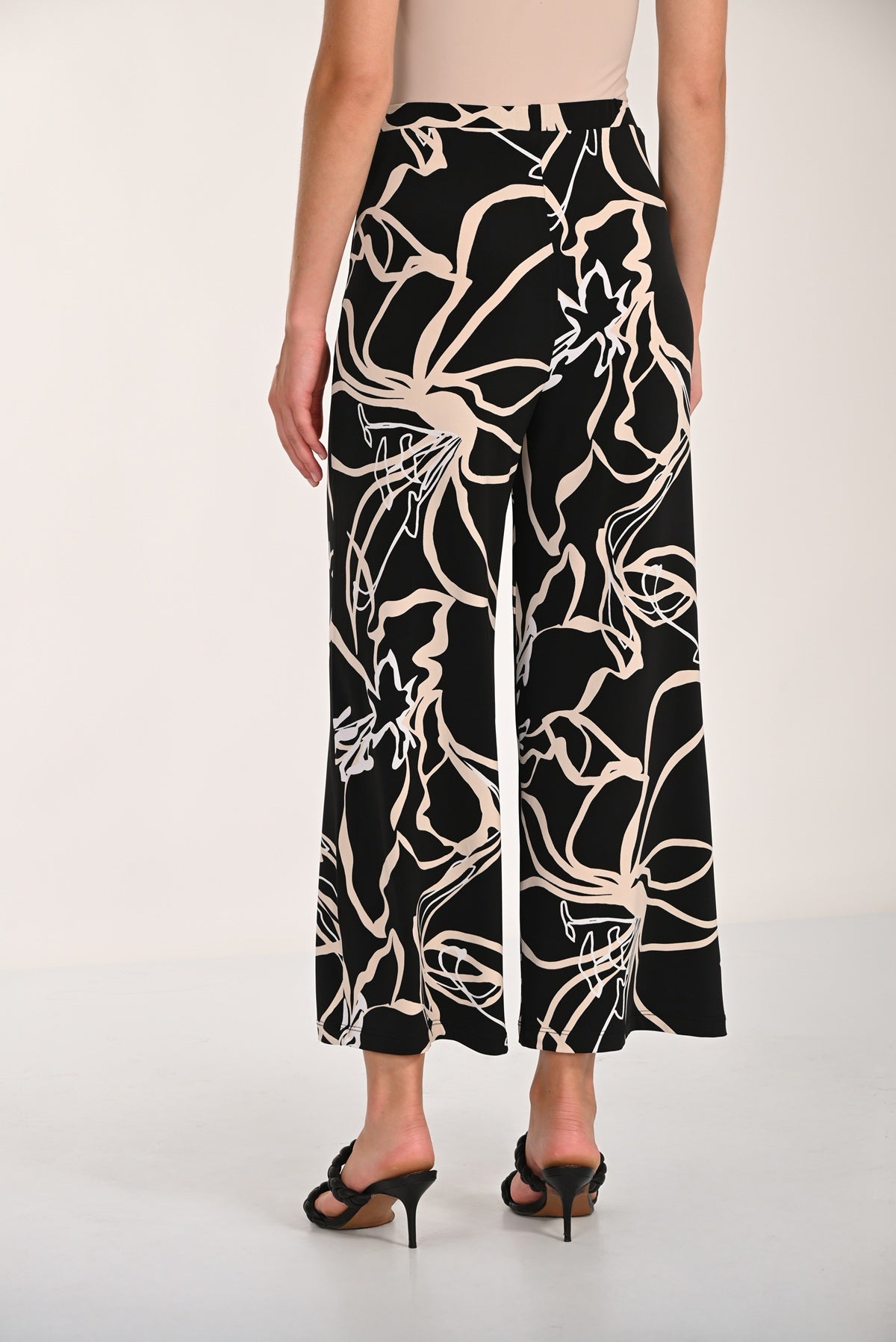 Floral High-waisted Trousers
