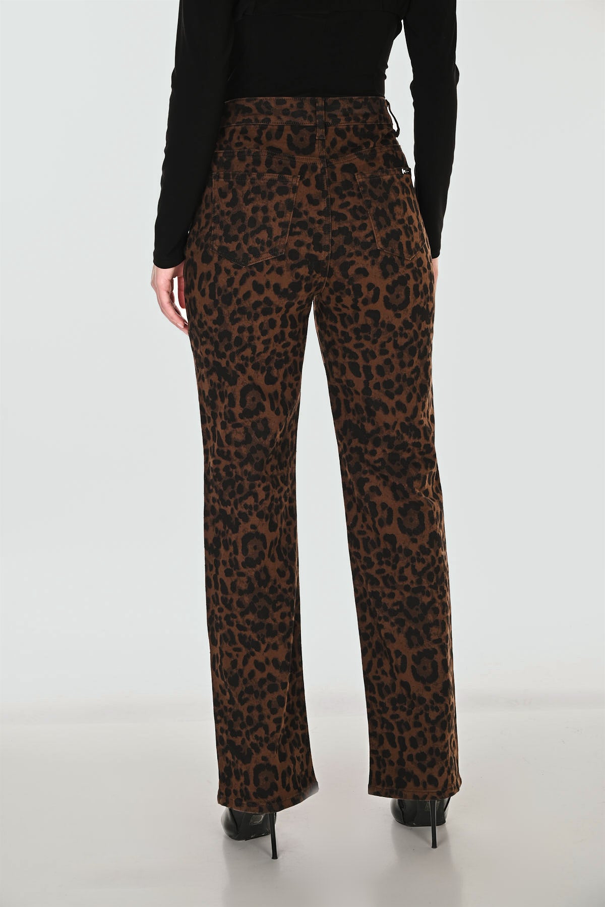 Wide Leg Leopard Print Jeans